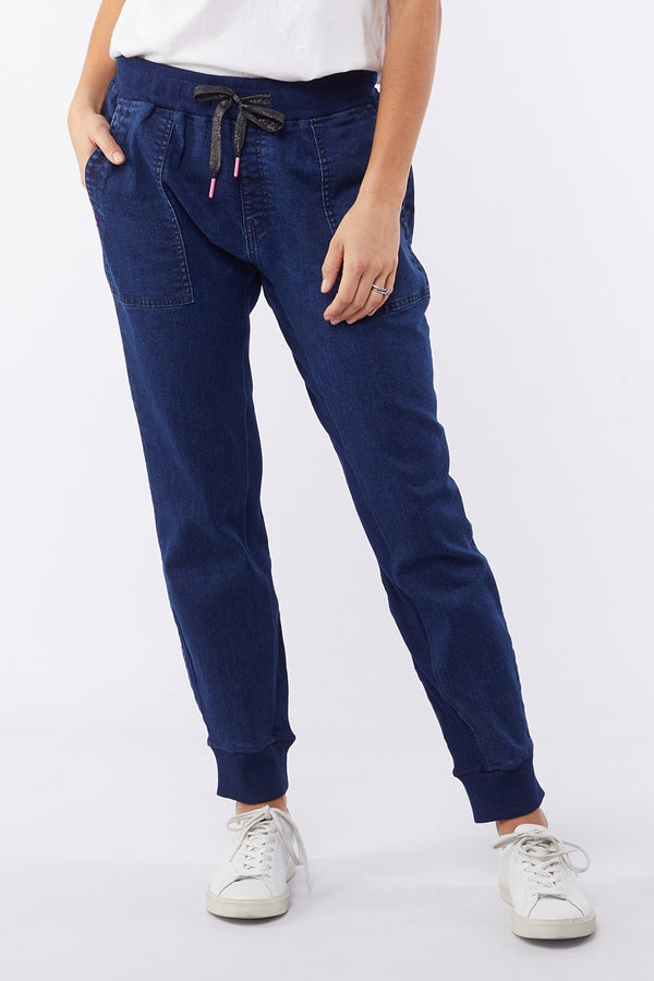 Elm - Alli Denim Jogger - Dark Blue | milk + ginger