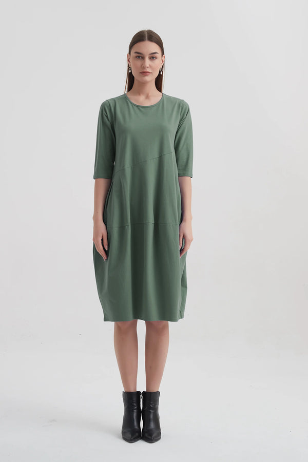 Tirelli - 3/4 Sleeve Diagonal Seam Dress - Lilypad