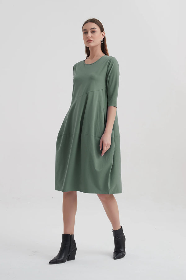 Tirelli - 3/4 Sleeve Diagonal Seam Dress - Lilypad