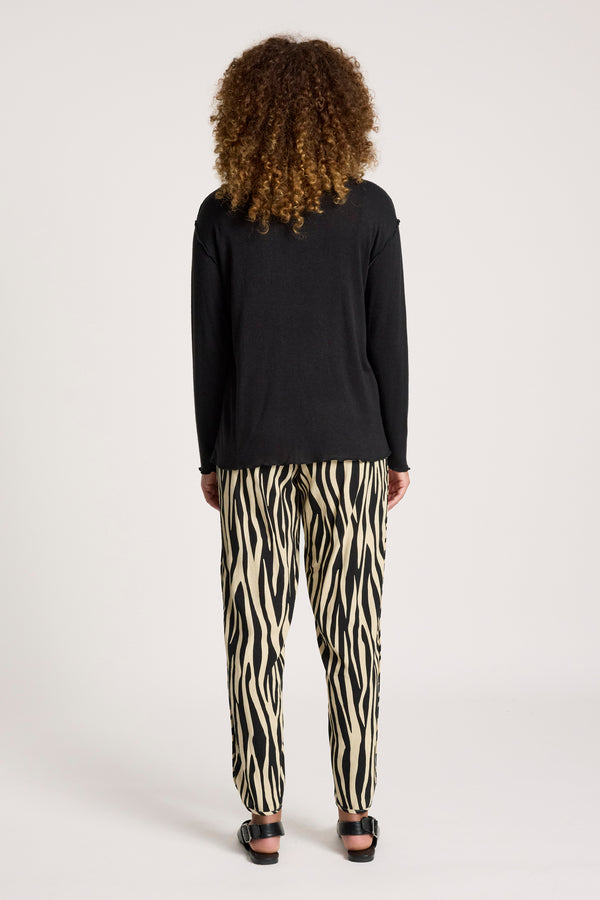 Eb & Ive - Aria Long Sleeve Top - Black