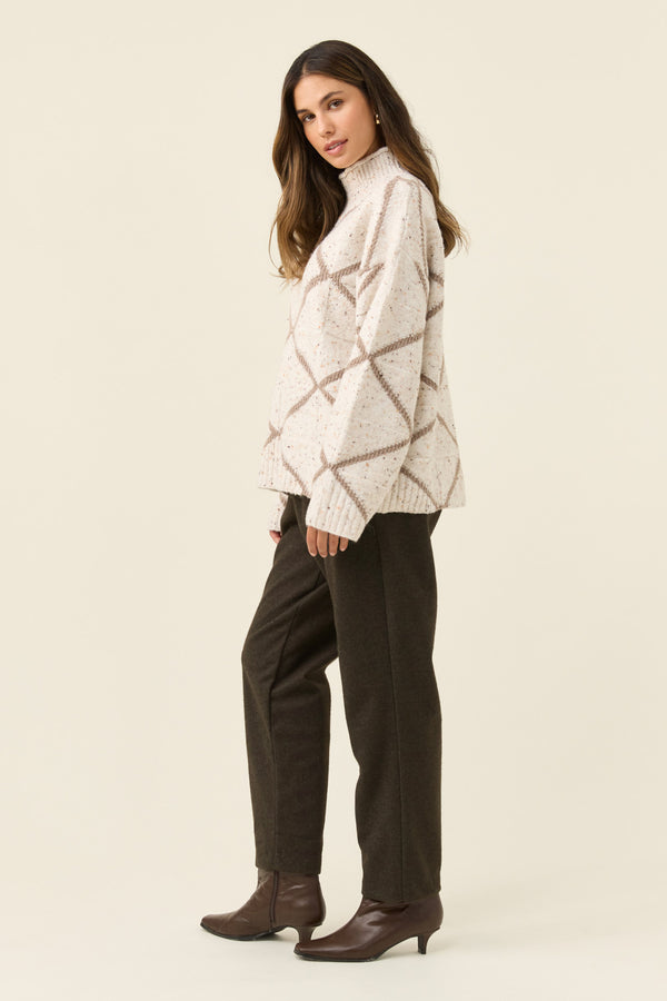 Isle of Mine - Mckenna Diamond Jumper - Ivory