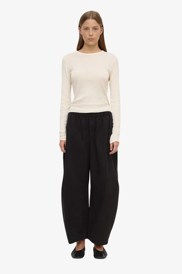 Assembly Label - Lola Barrel Pant - Black