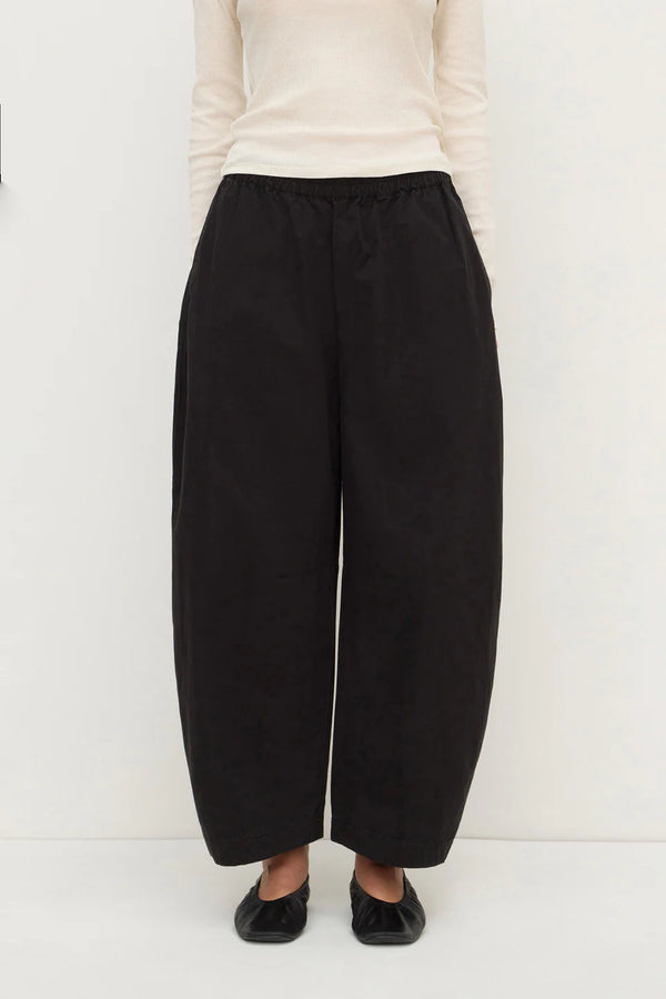 Assembly Label - Lola Barrel Pant - Black