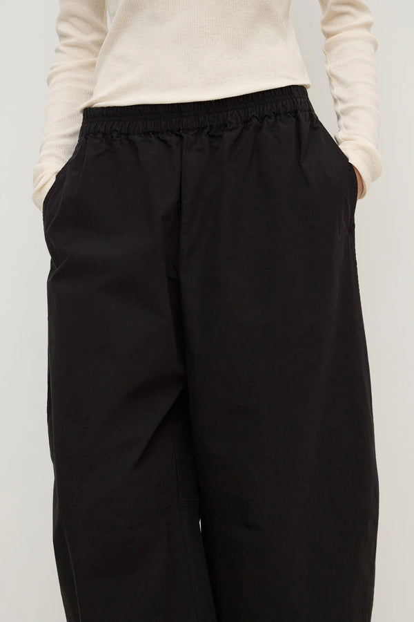 Assembly Label - Lola Barrel Pant - Black