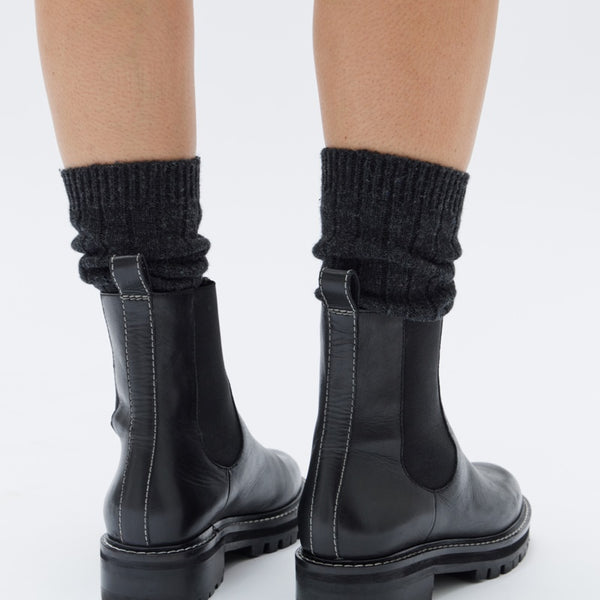 Assembly Label Contrast Stitch Leather Boot Black