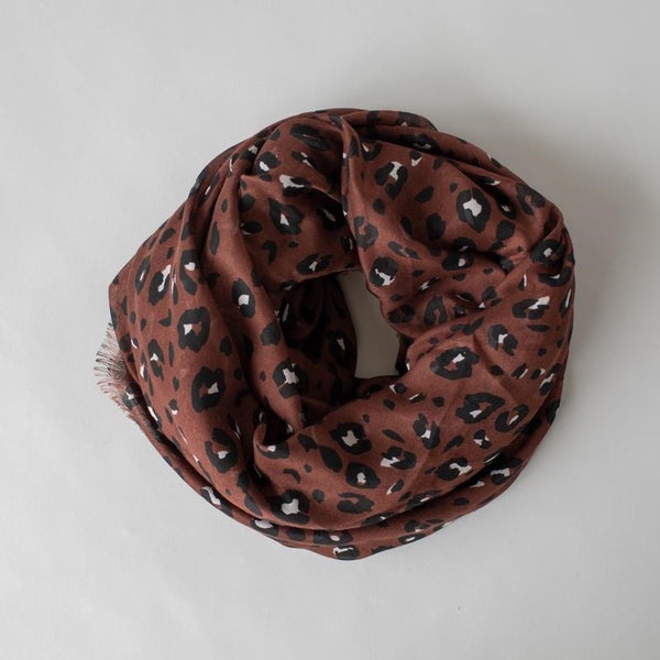 SOPHIE - Leopard Maxi Scarf - Rosewood