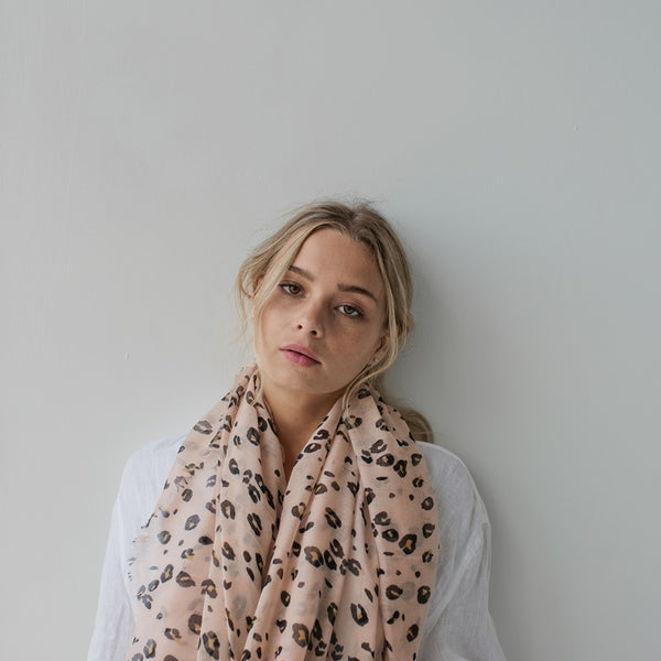 SOPHIE - Leopard Maxi Scarf - Blush