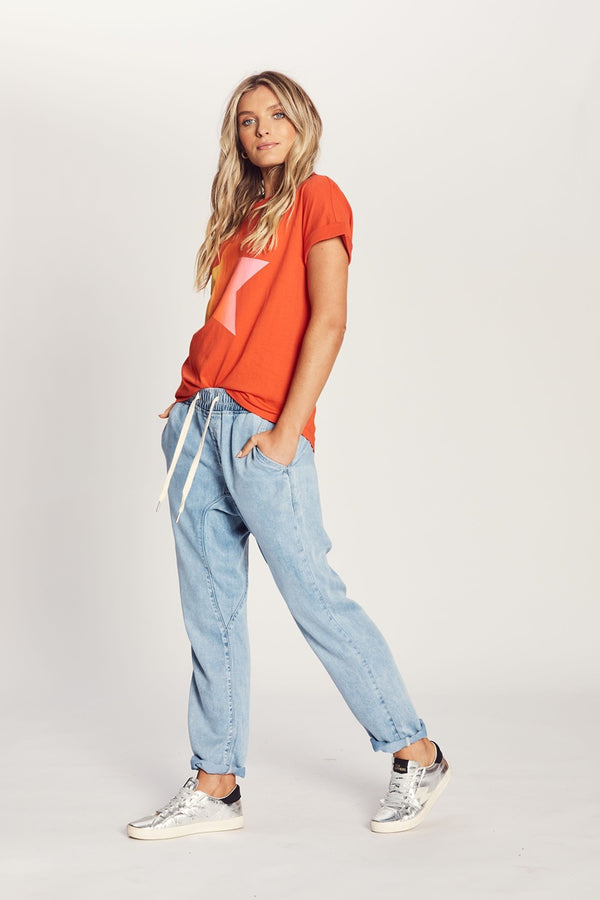 The Others - The Relaxed Tee - Tangelo Ombre Star