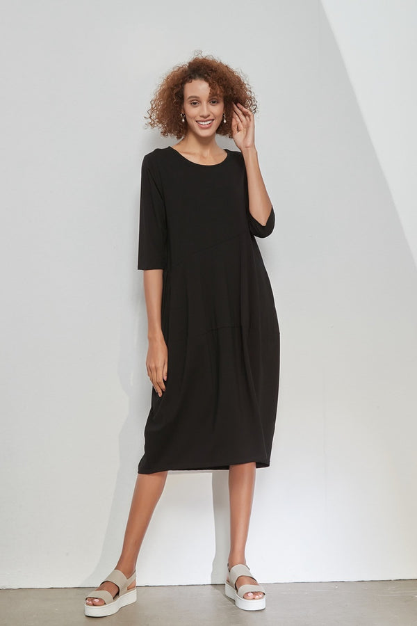 Tirelli - 3/4 Sleeve Diagonal Seam Dress - Black