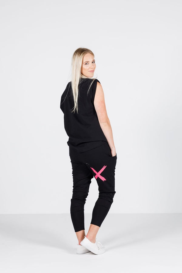 Home-Lee - Apartment Pants - Black with Pink X