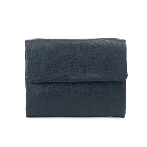 Dusky Robin - Mabel Purse - Black