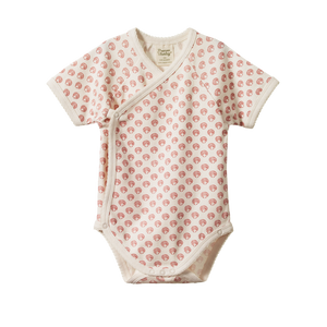 Nature Baby - Short Sleeved Kimono Bodysuit - Scallop Shell Print | milk + ginger